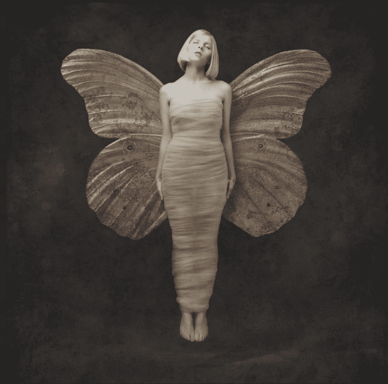 Aurora - All My Demons Greeting Me As A Friend
